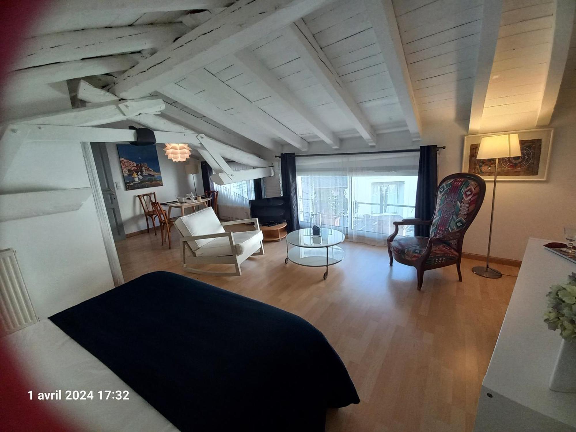 La Maison Carolane ลาตูร์เดการอล ภายนอก รูปภาพ