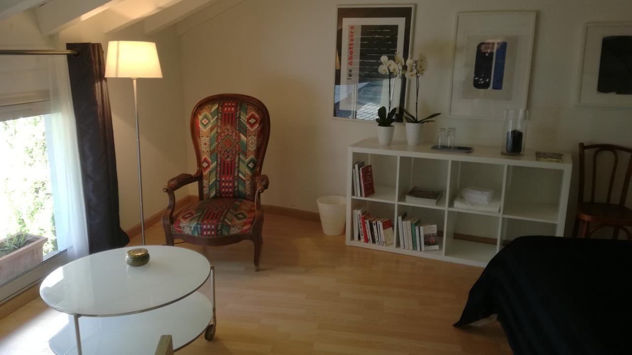 La Maison Carolane ลาตูร์เดการอล ภายนอก รูปภาพ